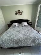Palmier de Mira - chambre 2 - lit 180 x 200