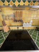 Plaques à induction dans la Cuisine du Palmier de Mira